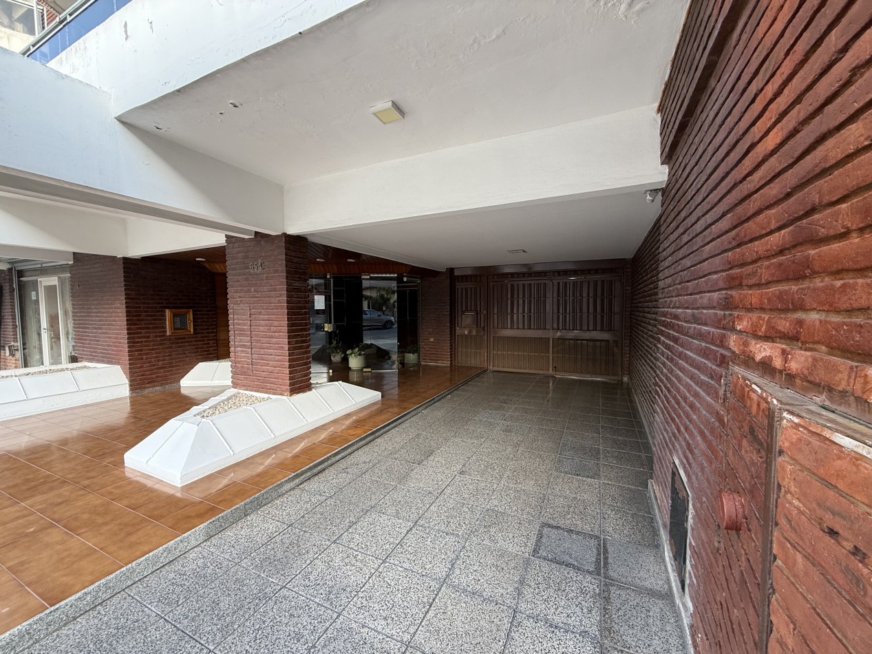 VENTA DEPARTAMENTO DOS AMBIENTES LA PERLA