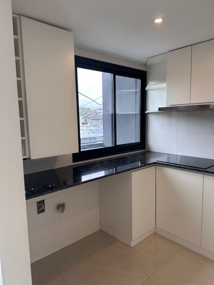 VENTA DEPARTAMENTO/PH  EN P.A, 3 MB. EN DUPLEX CON PAQUE, VILLA PRIMERA