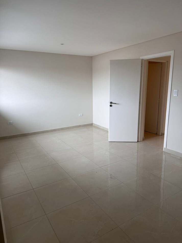 VENTA DEPARTAMENTO/PH  EN P.A, 3 MB. EN DUPLEX CON PAQUE, VILLA PRIMERA