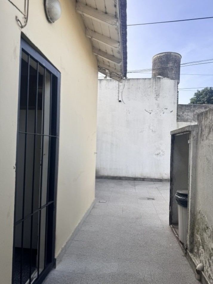 CHALET EN VENTA, ZONA VILLA LOURDES, chalet 3 amb. parque y dpto a reciclar 