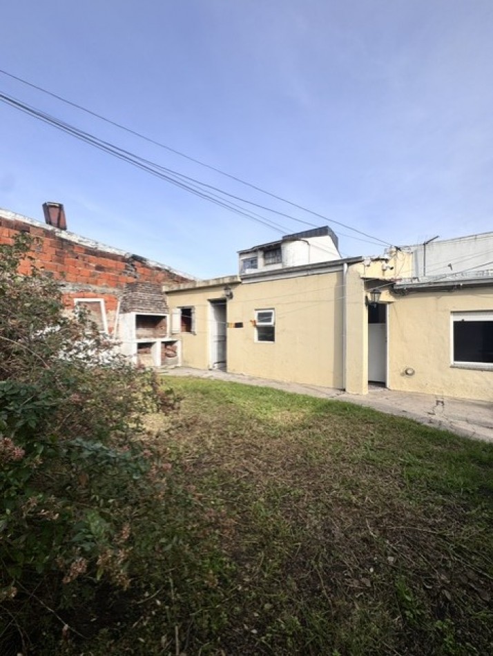 CHALET EN VENTA, ZONA VILLA LOURDES, chalet 3 amb. parque y dpto a reciclar 