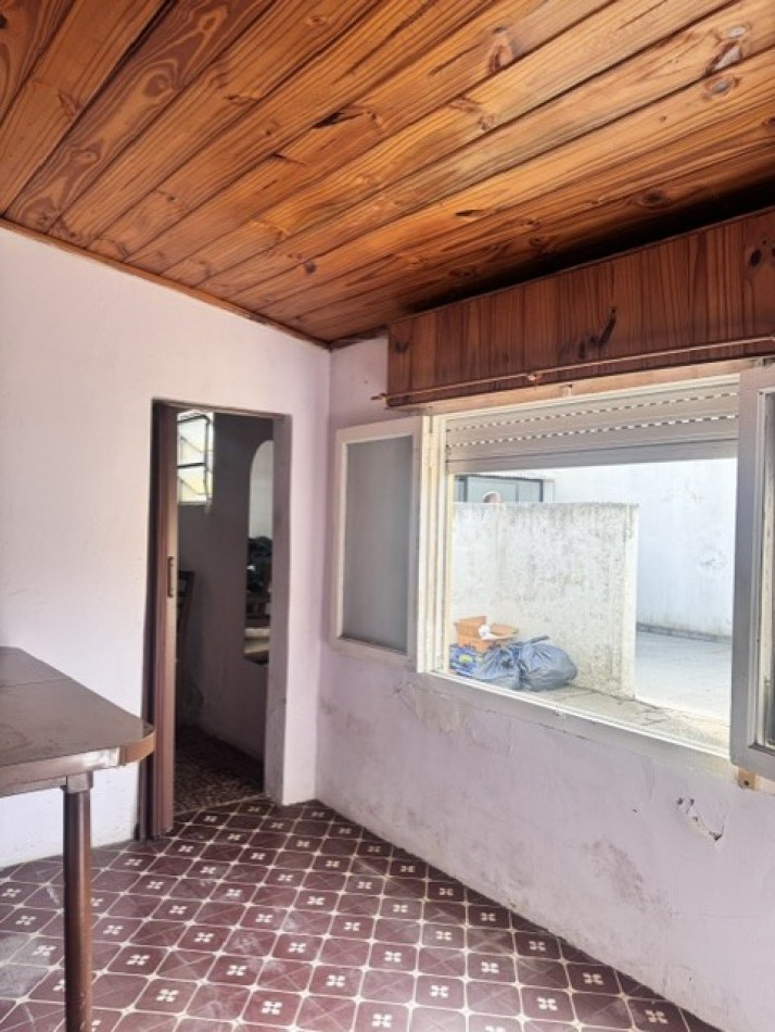 CHALET EN VENTA, ZONA VILLA LOURDES, chalet 3 amb. parque y dpto a reciclar 