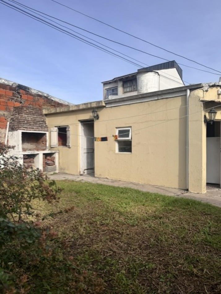 CHALET EN VENTA, ZONA VILLA LOURDES, chalet 3 amb. parque y dpto a reciclar 