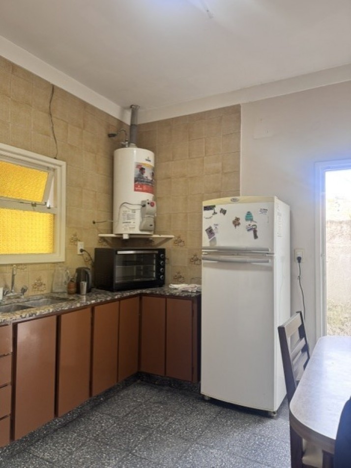 CHALET EN VENTA, ZONA VILLA LOURDES, chalet 3 amb. parque y dpto a reciclar 
