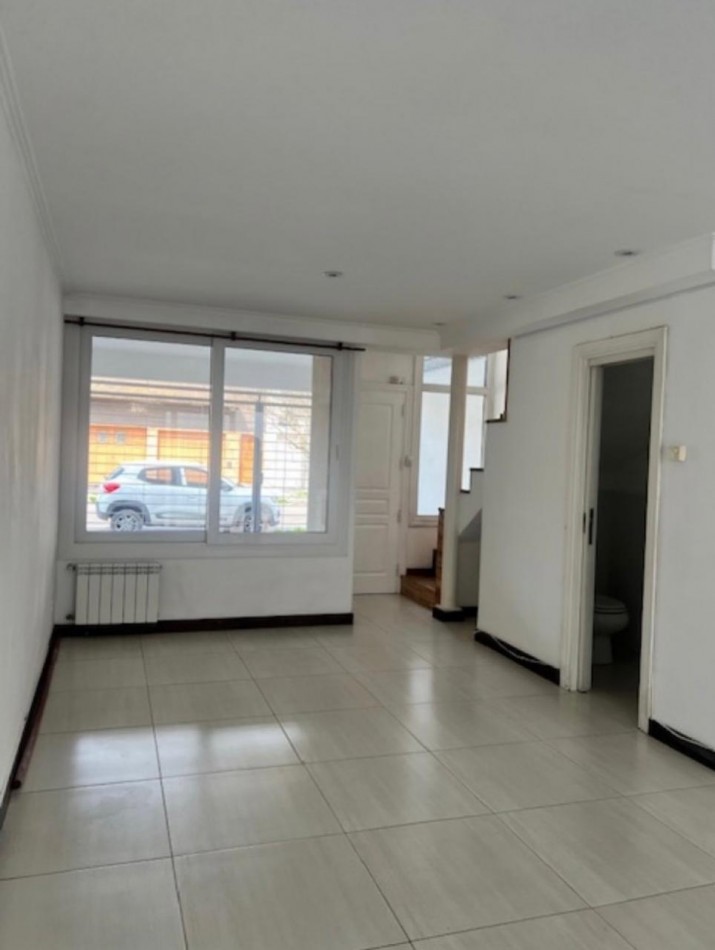 HERMOSO DUPLEX EN ALQUILER POR 24 MESES EN MAR DEL PLATA. 3 AMB. ENTRADA DE AUTO , PATIO Y BALCON 