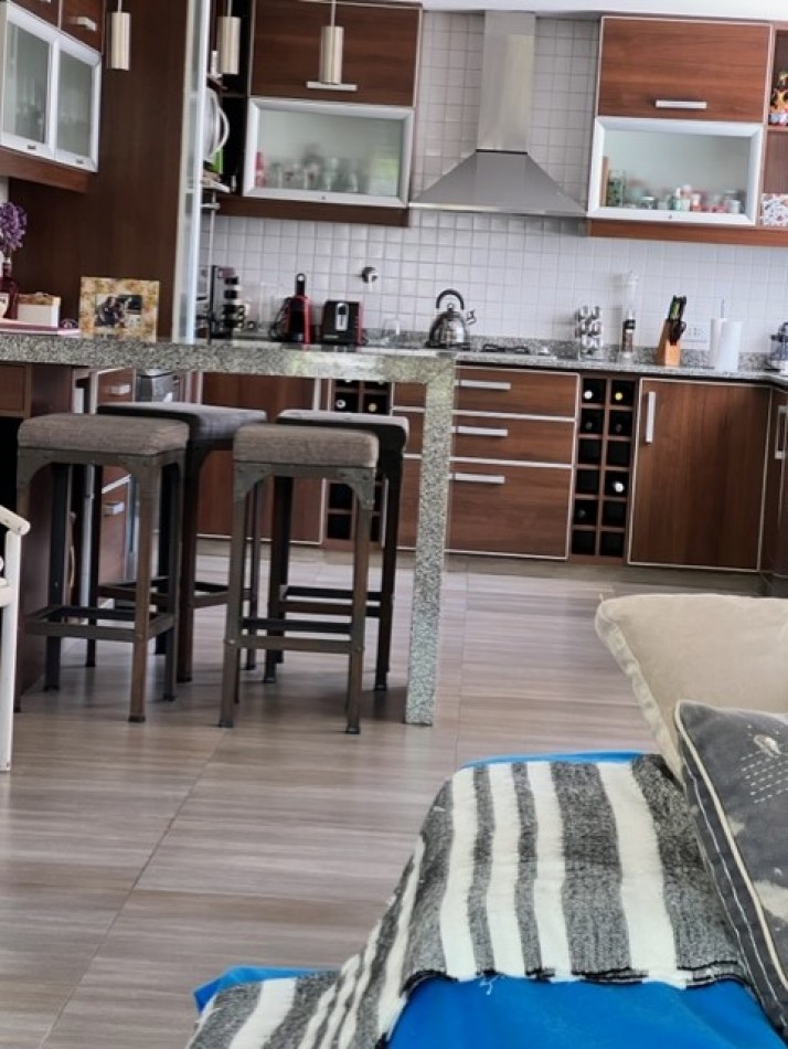 VENTA MAR DEL PLATA, PARQUE LURO !!!!! CASA CORTE MODERNO, MINIMALISTA, 4 AMB. GARAGE PARA 2 AUTOS , PARRILLA Y JARDIN