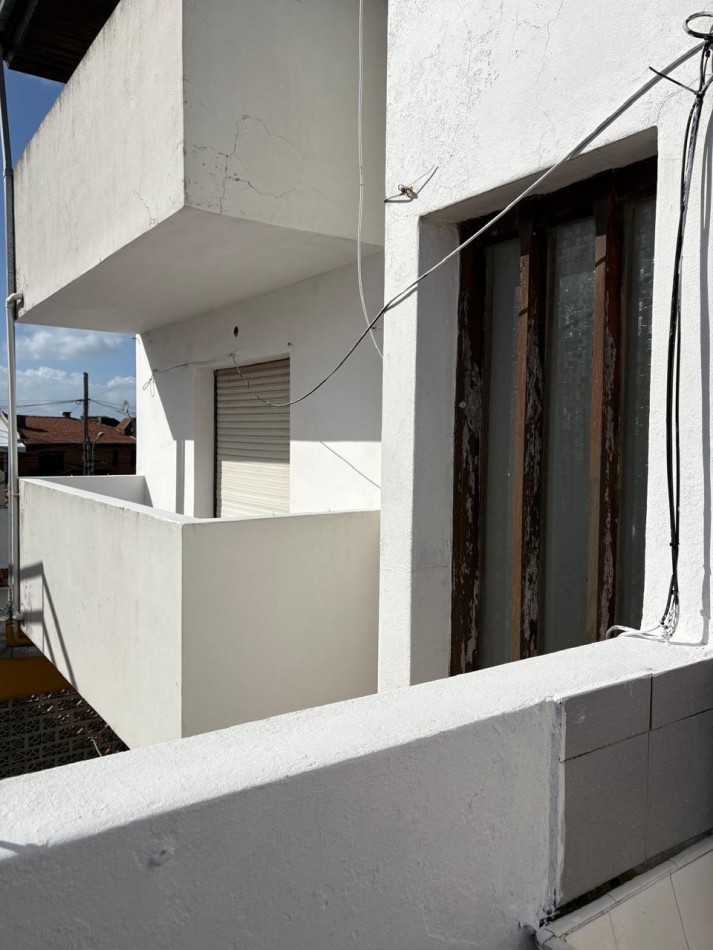 VENTA 2 Amb con cochera, en venta, zona PUNTA MOGOTES 