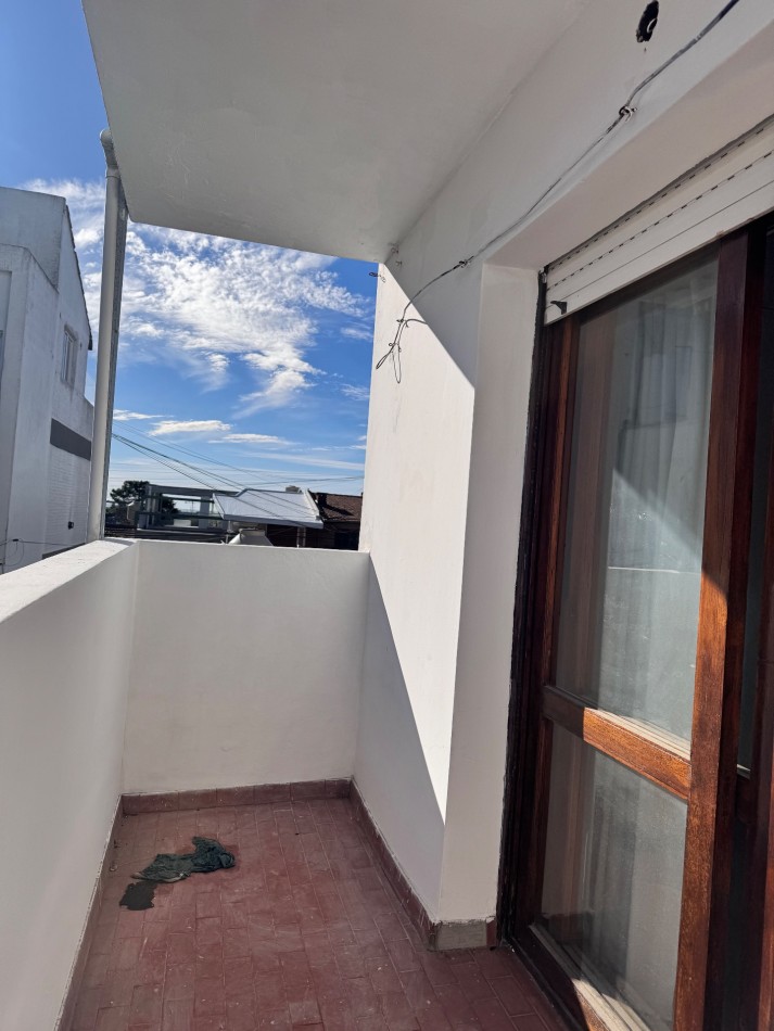 VENTA 2 Amb con cochera, en venta, zona PUNTA MOGOTES 