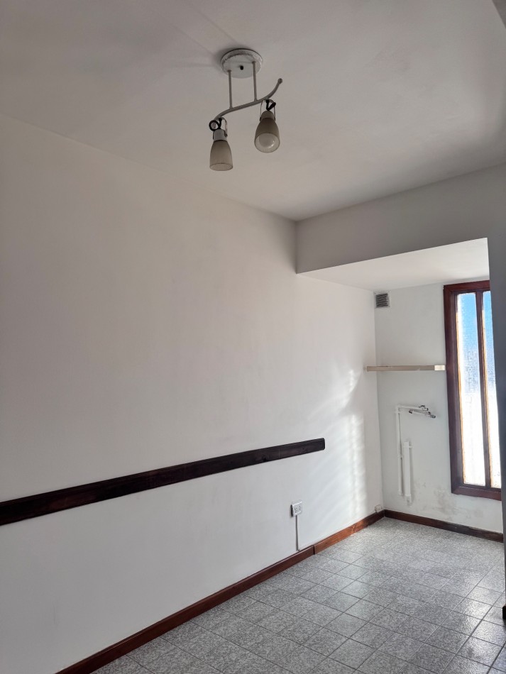 VENTA 2 Amb con cochera, en venta, zona PUNTA MOGOTES 