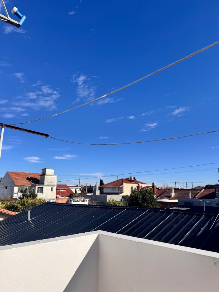VENTA 2 Amb con cochera, en venta, zona PUNTA MOGOTES 