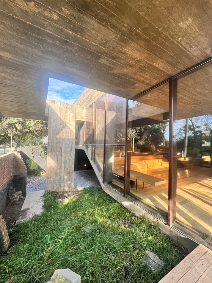 VENTA DUPLEX EN MAR DEL PLATA !!!!! UNICO EN SU ESTILO, CALIDAD OPTIMA !!!! HERMOSO DISEÑO !!! ZONA J.M. ESTRADA
