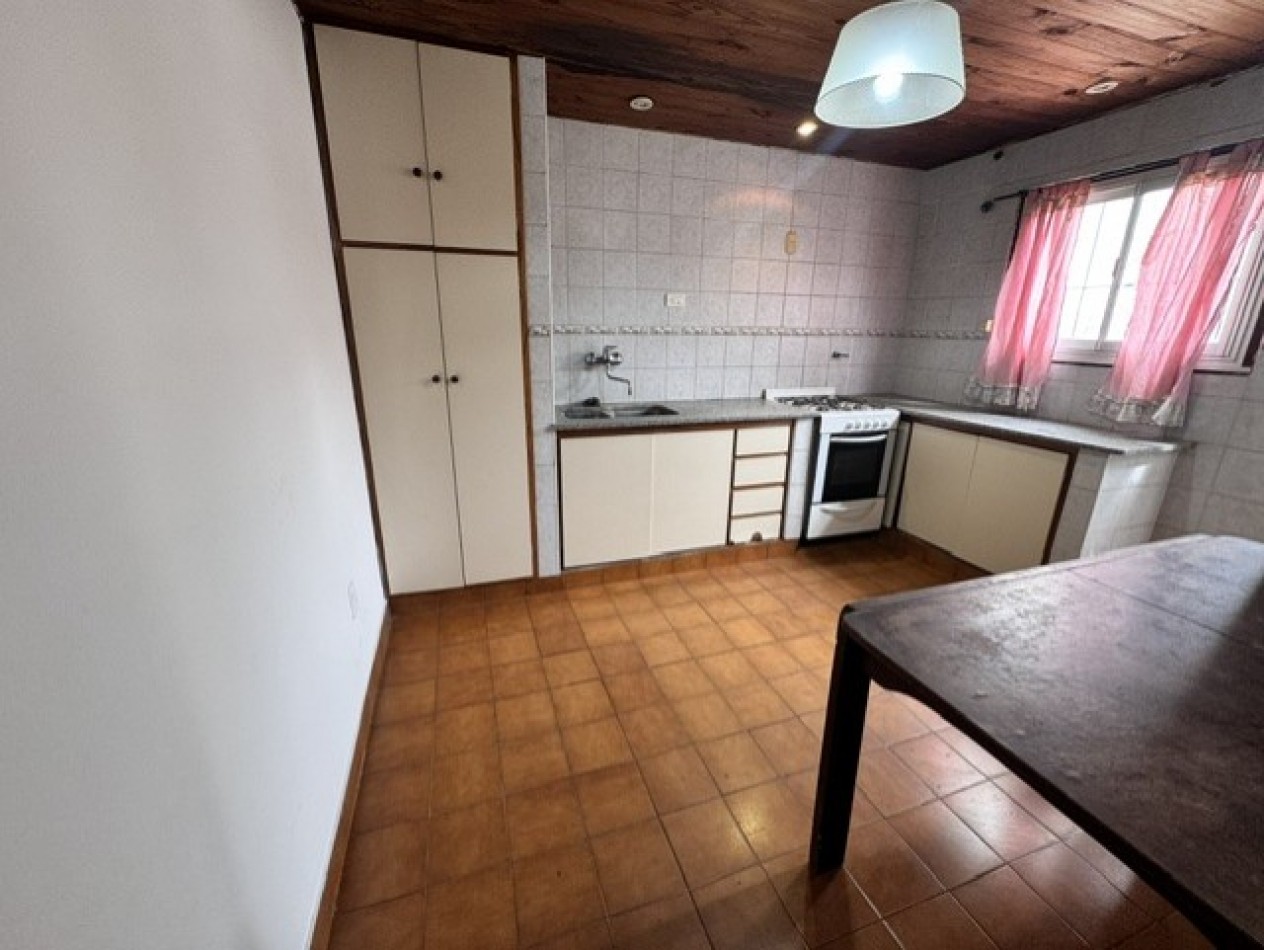 ALQUILER CASA | 3 AMBIENTES | GJE. PATIO 