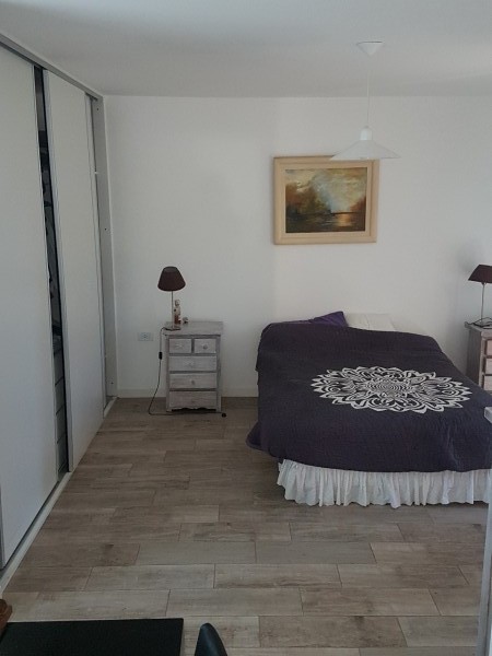 nuevo,  moderno, optimo,hemroso chalet de 4 ambientes, con garaje ,parque y galería