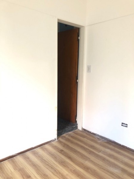 VENTA DPTO. CON RENTA !!!,  DPTO. 2 AMB. CON DEPENDENCIAS !!!!! AL FRENTE,  IMPEC. PZA. COLON. CON RENTA!