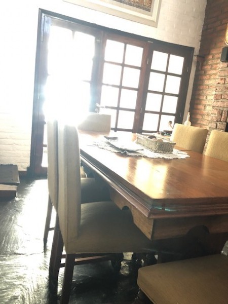 hermoso chalet en colina, amplio, impecable, consulte !!!!