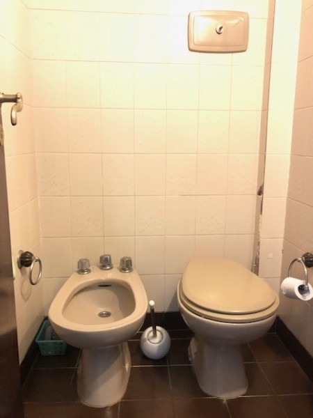 hermoso chalet en colina, amplio, impecable, consulte !!!!