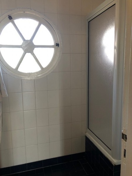 hermoso chalet en colina, amplio, impecable, consulte !!!!