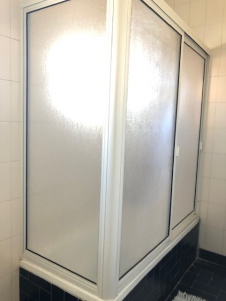 hermoso chalet en colina, amplio, impecable, consulte !!!!