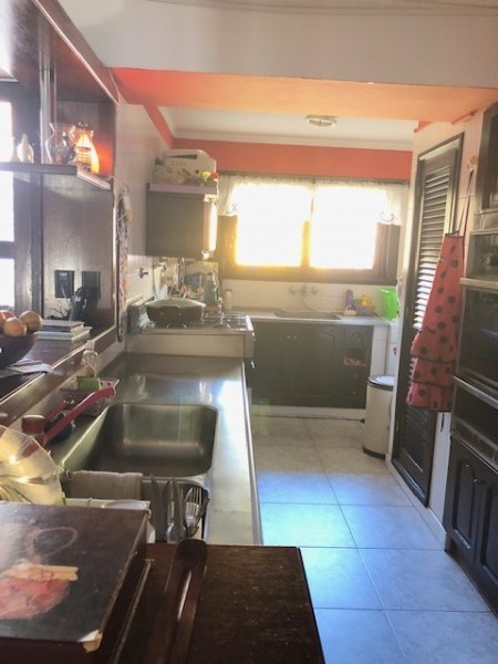 hermoso chalet en colina, amplio, impecable, consulte !!!!