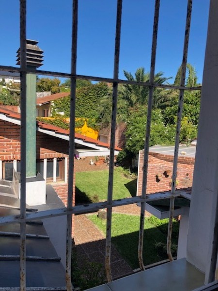 hermoso chalet en colina, amplio, impecable, consulte !!!!