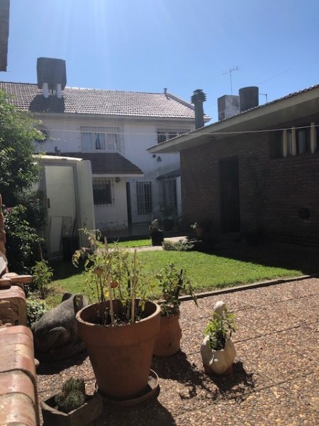 hermoso chalet en colina, amplio, impecable, consulte !!!!