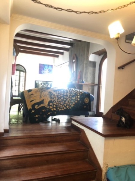 chalet playa grande, parque, garaje doble y departamento de entrada independiente.