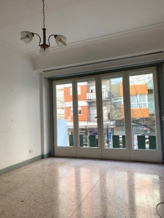 DEPARTAMENTO PISO CON PATIO, MAS BAULERA Y DOS LOCALES  