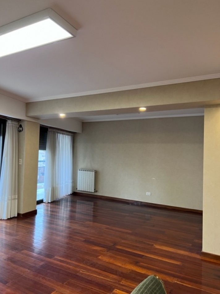 VENTA MDP,  ZONA CHAUVIN/MACROCENTRO, PISO UNICO EN SU ESTILO, CALIDAD, METRAJE, AMPLITUD DE AMBIENTES, VISTA PANORAMICA, CONSULTANOS !!!