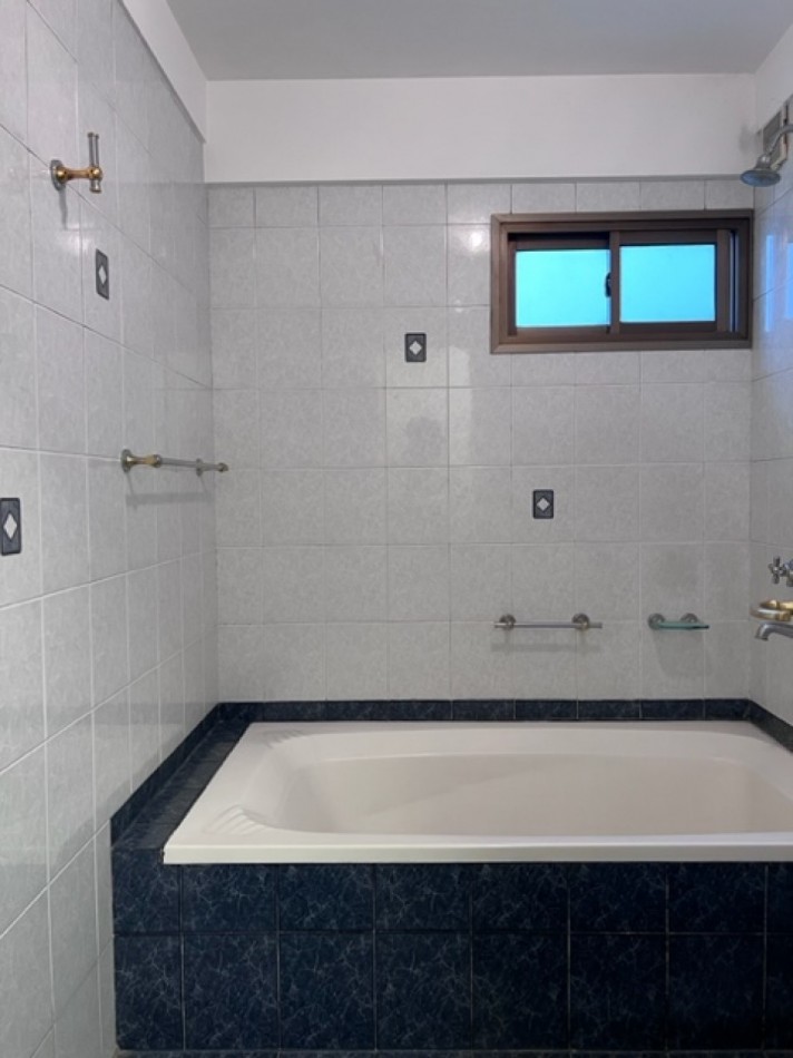 VENTA MDP,  ZONA CHAUVIN/MACROCENTRO, PISO UNICO EN SU ESTILO, CALIDAD, METRAJE, AMPLITUD DE AMBIENTES, VISTA PANORAMICA, CONSULTANOS !!!