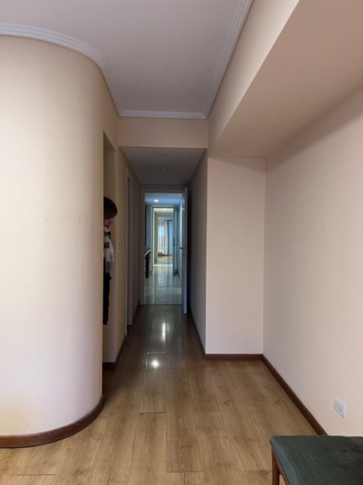 VENTA MDP,  ZONA CHAUVIN/MACROCENTRO, PISO UNICO EN SU ESTILO, CALIDAD, METRAJE, AMPLITUD DE AMBIENTES, VISTA PANORAMICA, CONSULTANOS !!!