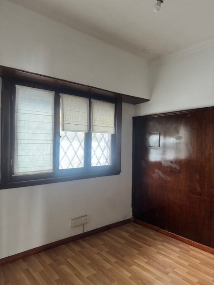 NUEVO VALOR !!! VENTA CHALET ESTILO MDP. ZONA PLAZA MITRE, IDEAL INVERSION O PROFESIONAL Y COMERCIAL