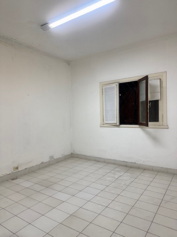 NUEVO VALOR !!! VENTA CHALET ESTILO MDP. ZONA PLAZA MITRE, IDEAL INVERSION O PROFESIONAL Y COMERCIAL