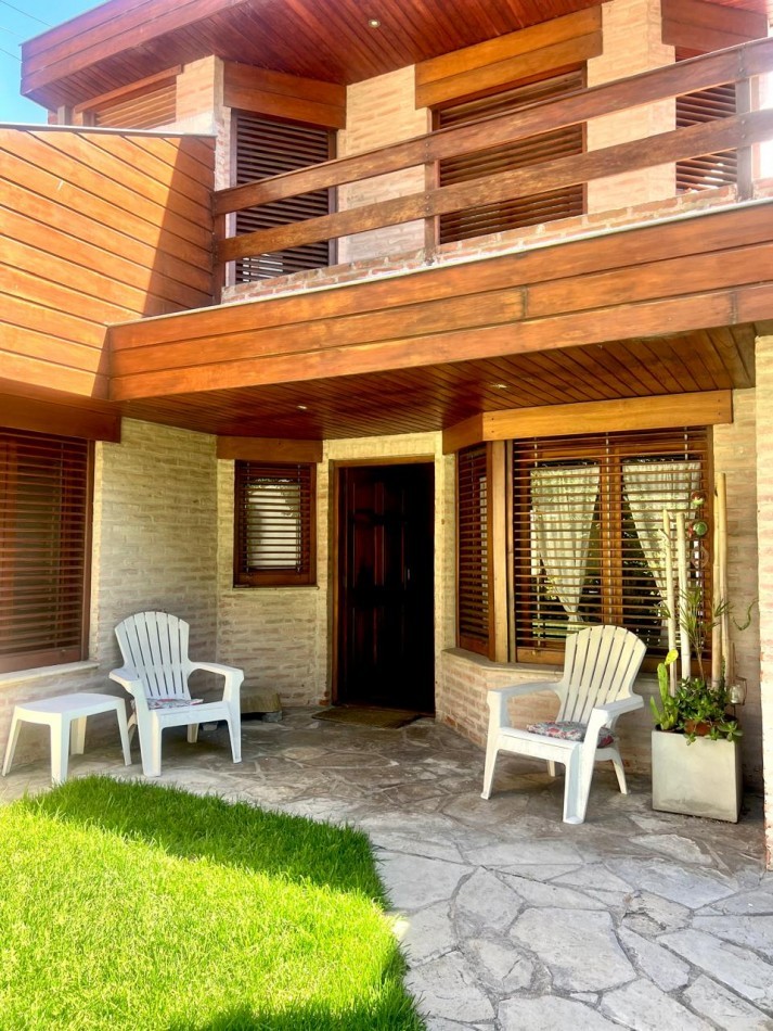 CHALET EN VENTA| 4 AMBIENTES | PLAYA GRANDE