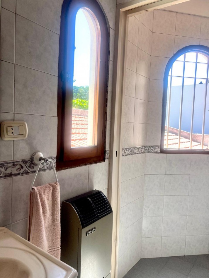 CHALET EN VENTA| 4 AMBIENTES | PLAYA GRANDE