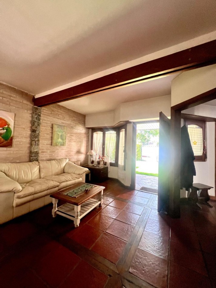 CHALET EN VENTA| 4 AMBIENTES | PLAYA GRANDE