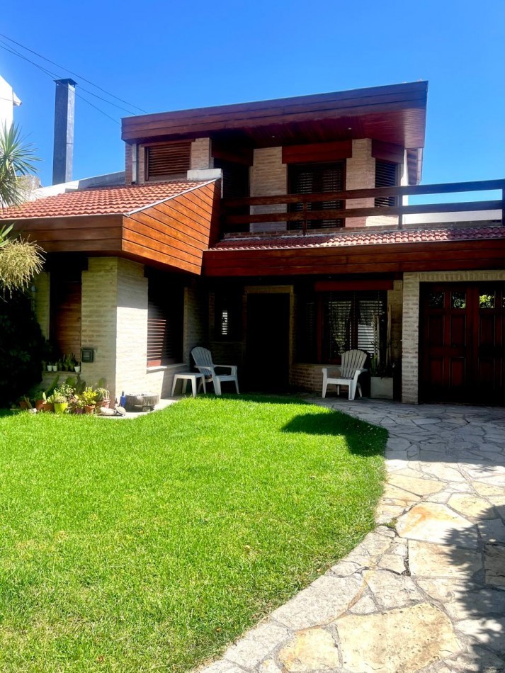 CHALET EN VENTA| 4 AMBIENTES | PLAYA GRANDE