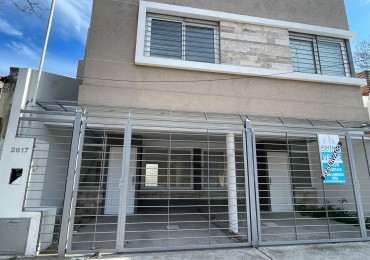 HERMOSO DUPLEX EN ALQUILER POR 24 MESES EN MAR DEL PLATA. 3 AMB. ENTRADA DE AUTO , PATIO Y BALCON 